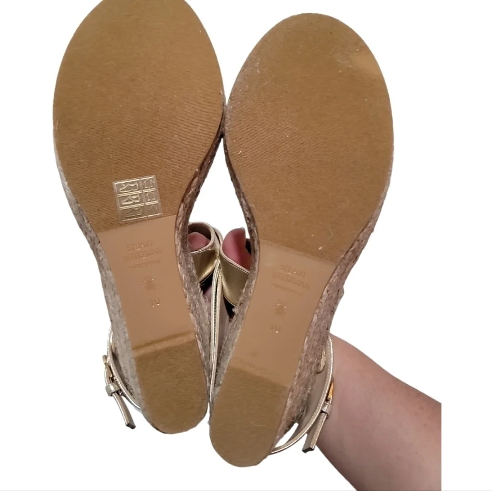 Stuart Weitzman Lexia Gold Metallic Leather Espadrille Buckle Wedges 10